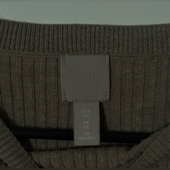 Taupe Ribbed Sweater - Picture 5 of 6